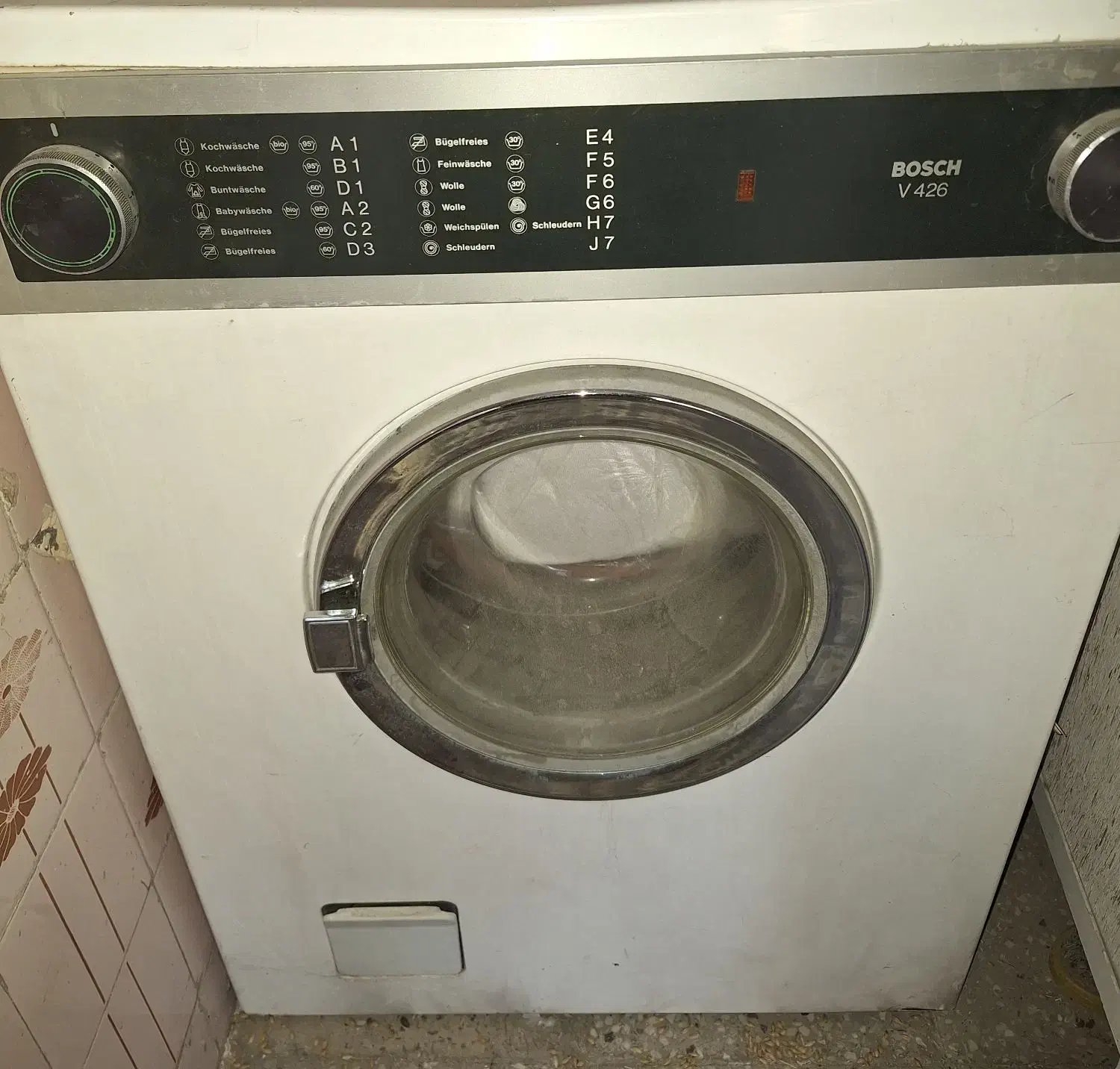 لباسشویی مدل بوش|ماشین لباسشویی و خشک‌کن لباس|دورود, |دیوار