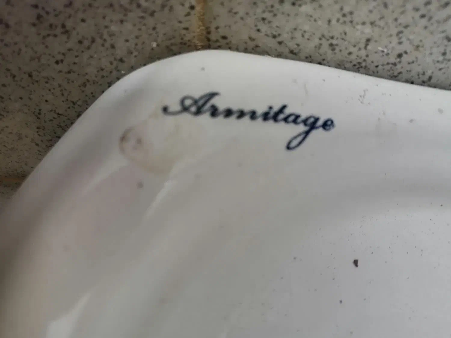 روشویی|لوازم سرویس بهداشتی|اراک, |دیوار