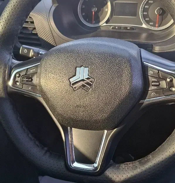 مانیتور اندروید ، و کروز کنترل فابریک کوییک،ساینا|قطعات یدکی و لوازم جانبی|امیدیه, |دیوار