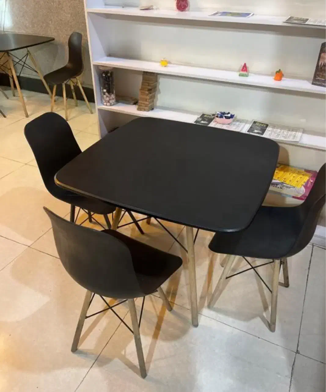 میز و نیمکت و صندلی|کافیشاپ و رستوران|بهارستان, |دیوار