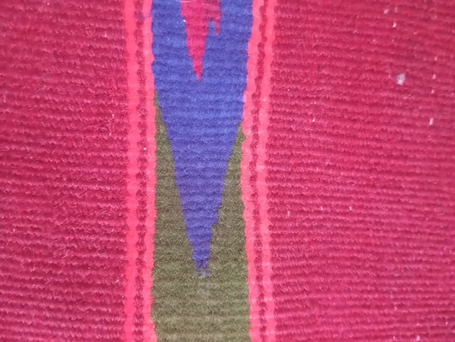 گلیم دستباف قدیمی|گلیم، جاجیم، گبه|قم, مهر آباد|دیوار