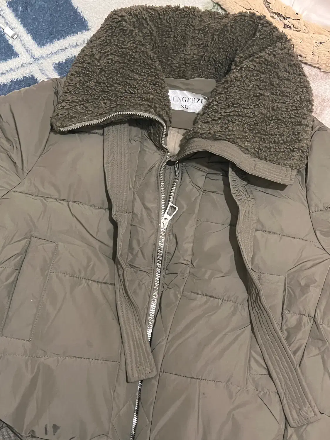 کاپشن|لباس|نسیمشهر, |دیوار