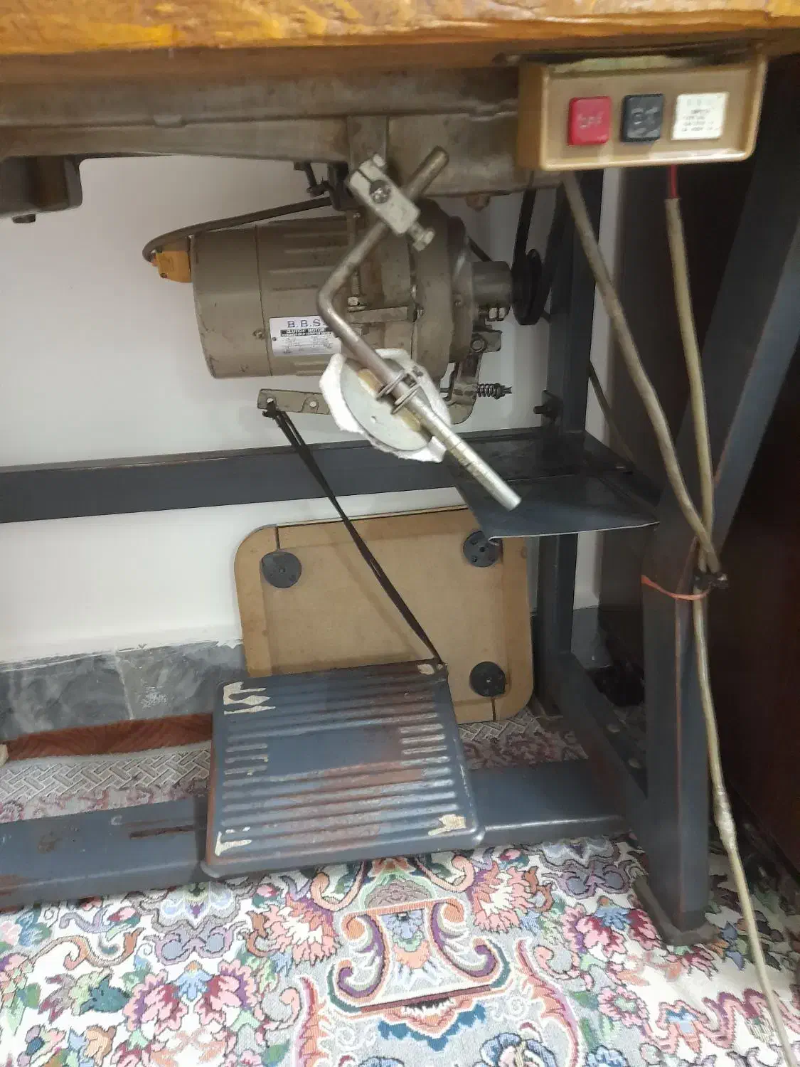 چرخ صنعتی بابت راسته دوزدی ودمپای|چرخ خیاطی و ریسندگی|قم, بلوار امین و ساحلی|دیوار