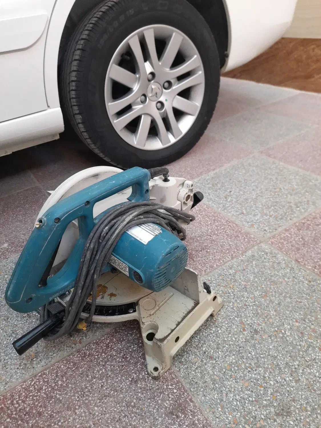 فارسی بر ماکیتا|ابزارآلات|شهرکرد, |دیوار