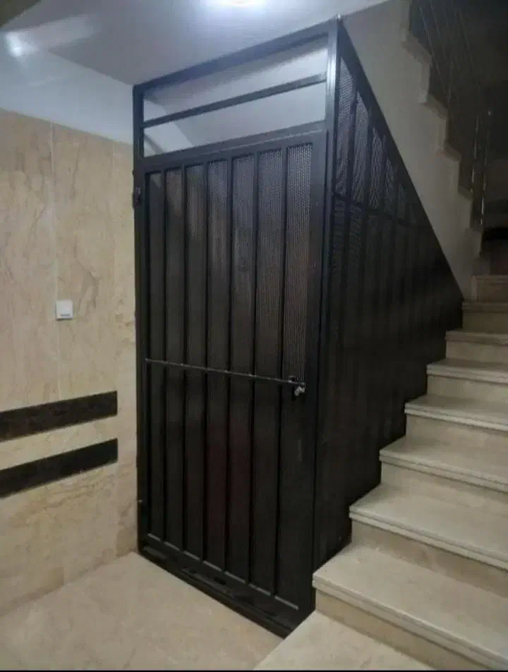 جوشکاری گلخانه شیروانی اسکلت راویزوالپست در پنجره|استخدام معماری، عمران و ساختمانی|بهارستان, |دیوار