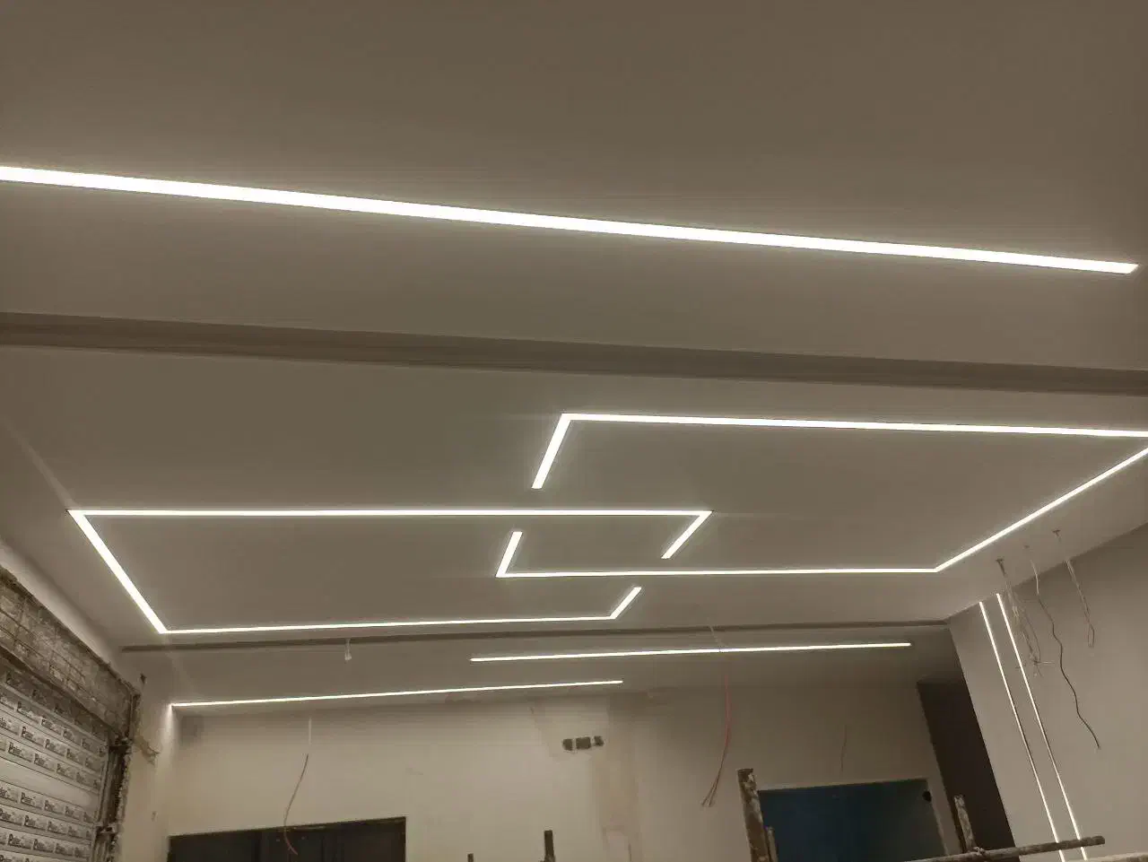 تولید و نصب لاین نوری باضمانت|لامپ و چراغ|مشهد, سعد آباد|دیوار