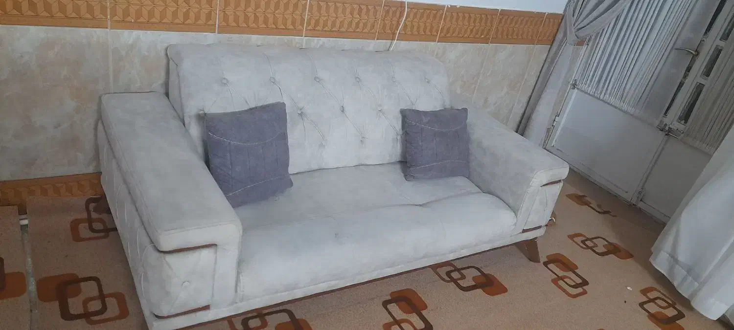 مبل راحتی|مبلمان خانگی و میز عسلی|تربت‌حیدریه, باغ سلطانی|دیوار