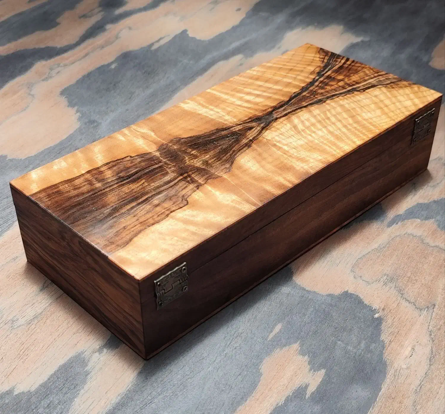 جعبه جواهرات ریشه تمام فر گردو|جواهرات|تهران, هفت حوض|دیوار