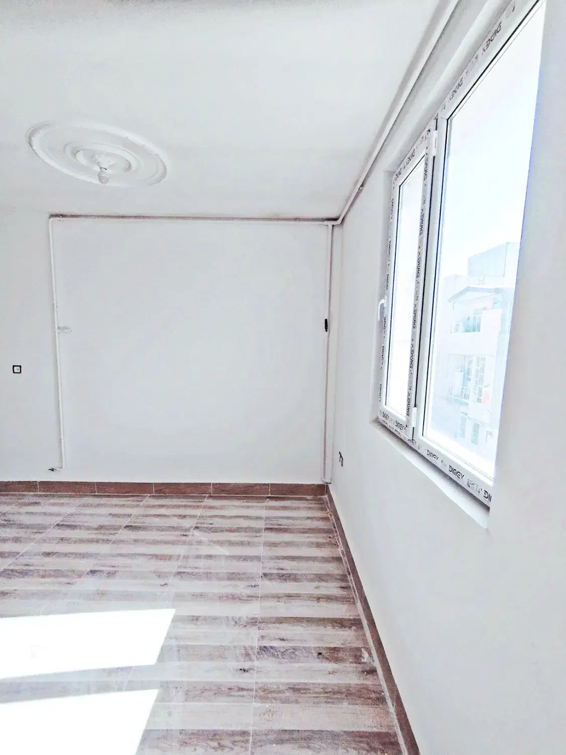 ۱۰۰مترفول (کلید نخورده) سنددار|فروش آپارتمان|دورود, |دیوار