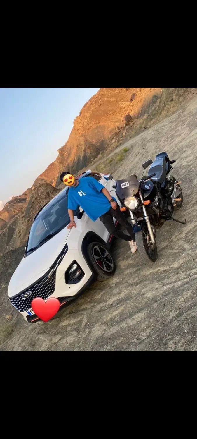 موتور سیبی ۴۰۰ درحد پیچ تا پیچ فابریک|موتورسیکلت|مشهد, انقلاب|دیوار