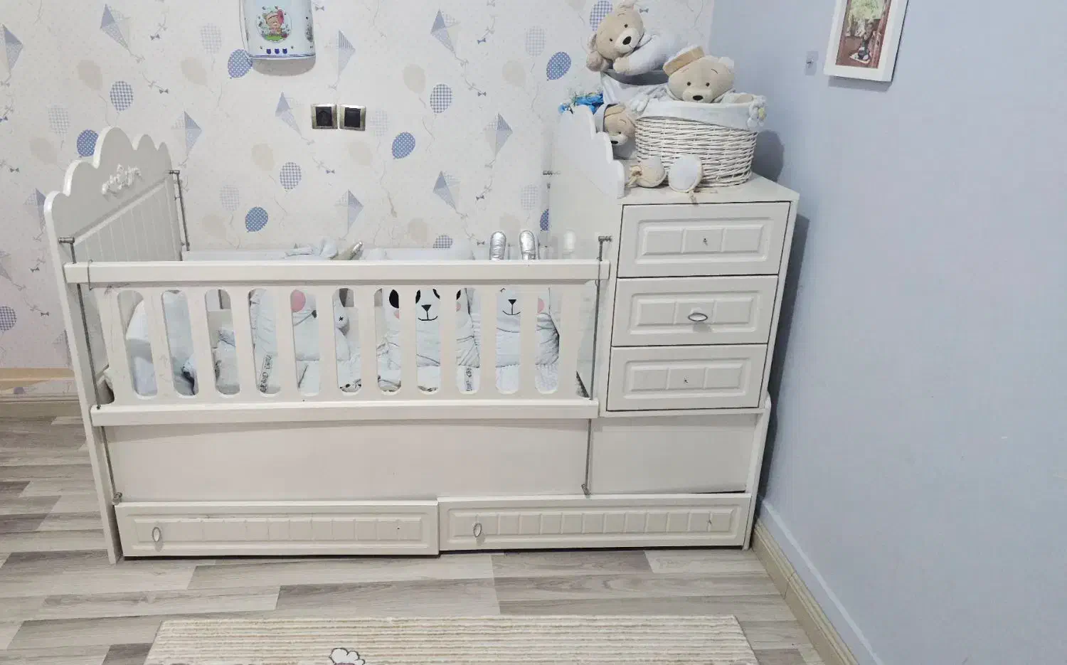 تخت کودک|تخت و صندلی بچه|گنبد کاووس, |دیوار