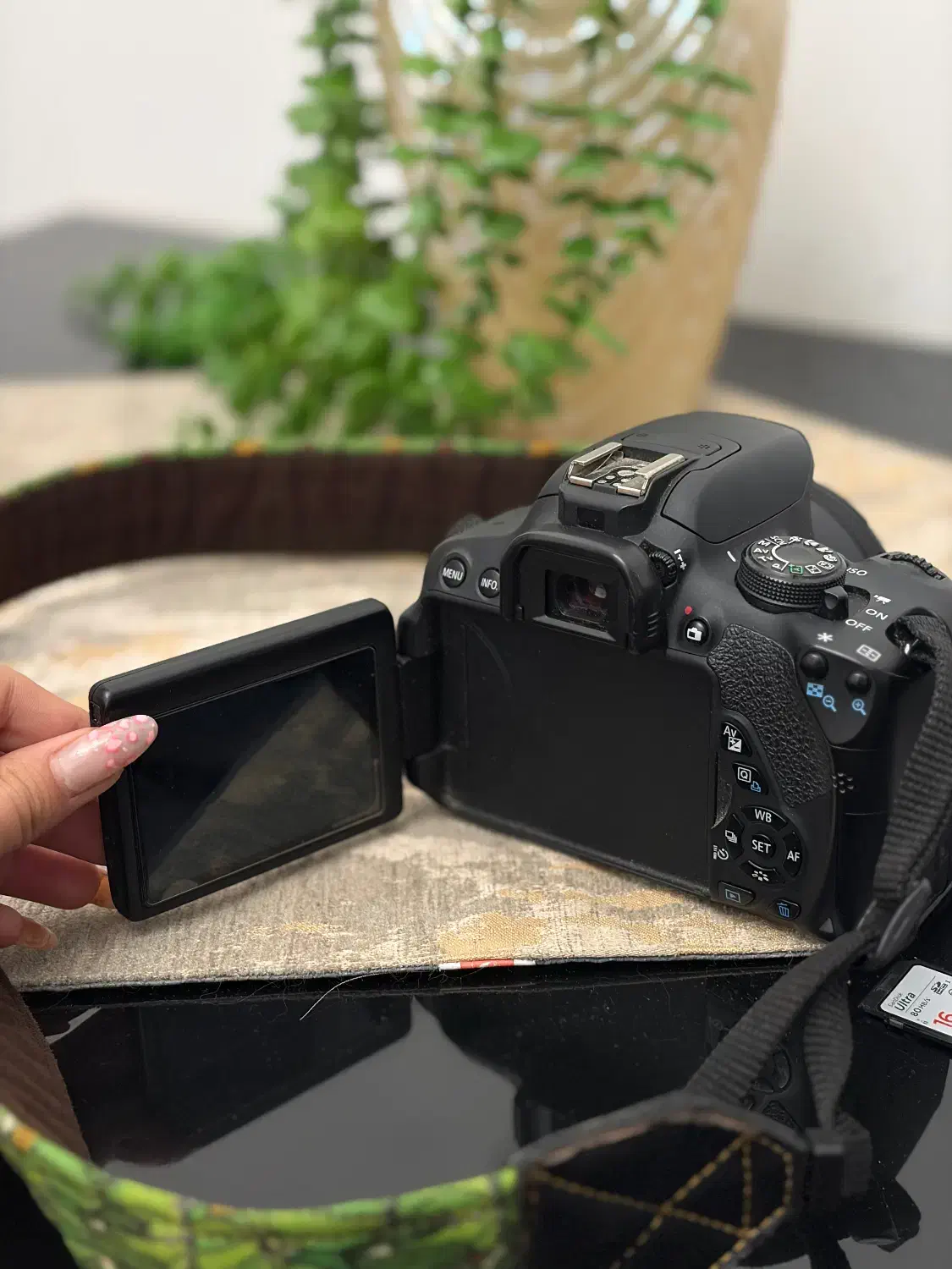 دوربین کنون 700d|دوربین عکاسی و فیلم‌برداری|مرودشت, استادیوم‎|دیوار