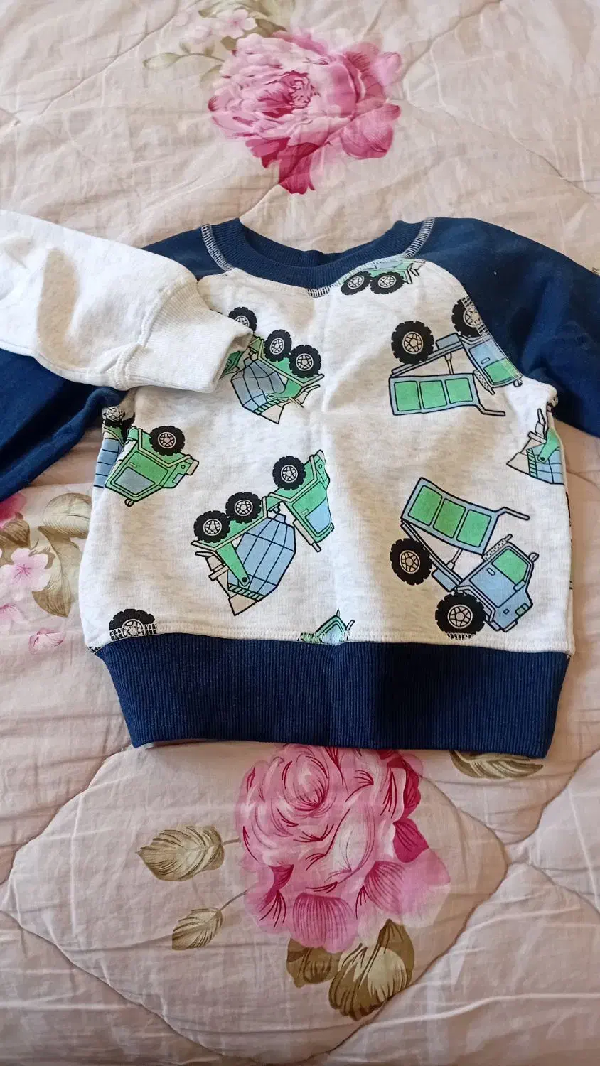 لباس قیمت خیلی پایین رایگان|لباس|صدرا-فارس, فاز ۲|دیوار