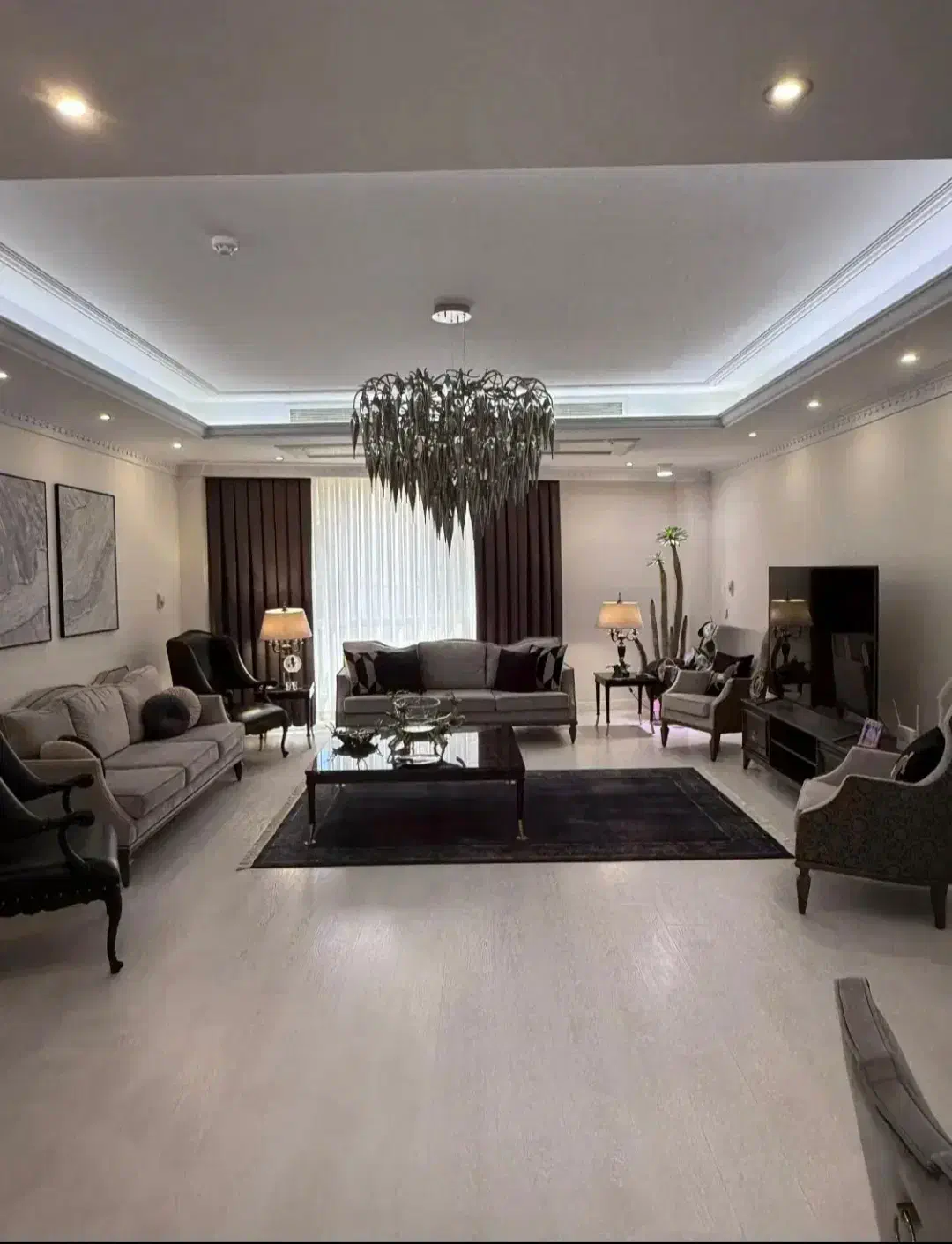 200 متر آجودانیه سه خواب غرق در نور