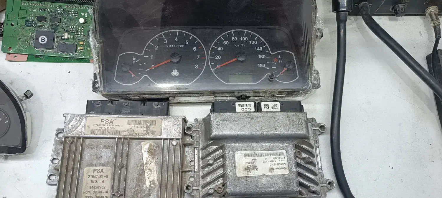 کلیه لوازم برقی استوک و نو|قطعات یدکی و لوازم جانبی|نیشابور, طالقانی|دیوار