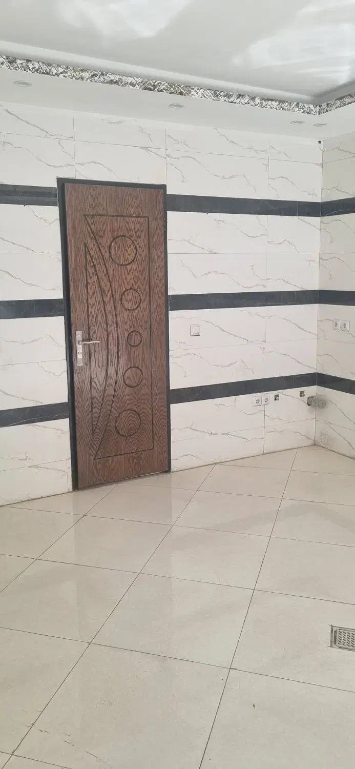 مغازه شهرک زاینده رو فاز دو روشن شهر|فروش مغازه و غرفه|اصفهان, شهرک زاینده رود|دیوار