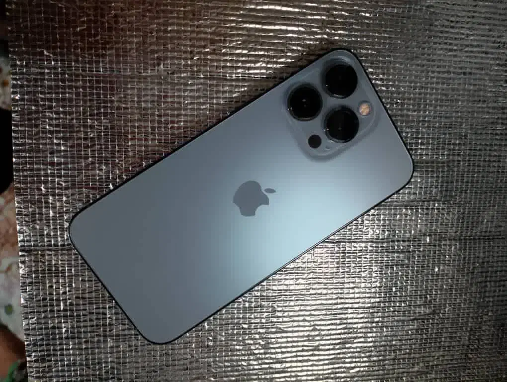 iPhone 13 Pro|موبایل|خوی, |دیوار