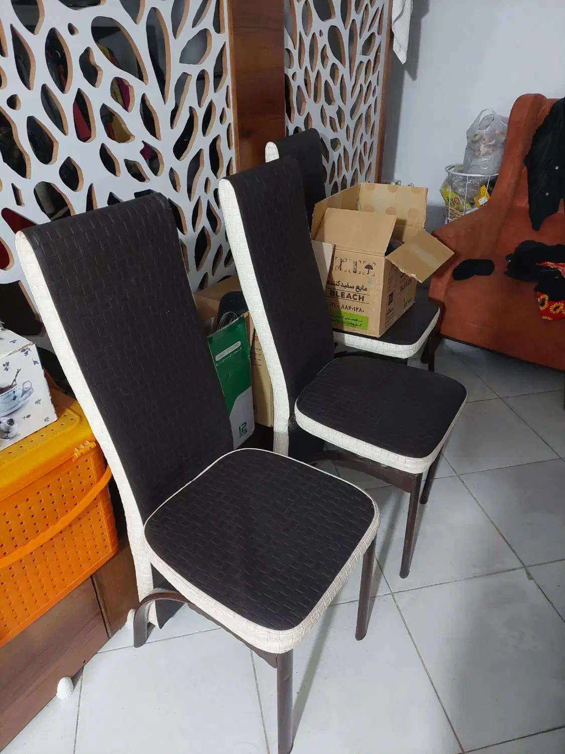 صندلی فلزی|صندلی و نیمکت|شیراز, شهرک گلدشت محمدی|دیوار