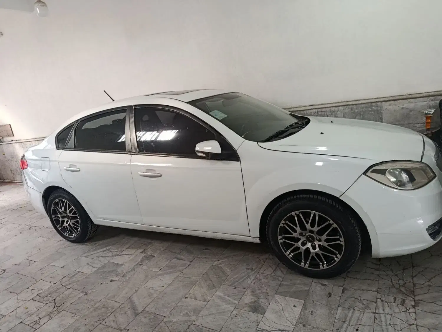 برلیانس اتومات ۳۳۰|خودرو سواری و وانت|مشهد, فاطمیه|دیوار