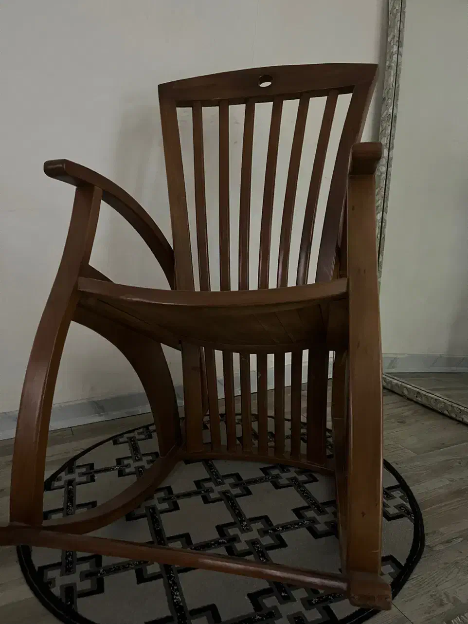 صندلی چوب راک کاملا سالم|صندلی و نیمکت|تهران, هفت حوض|دیوار