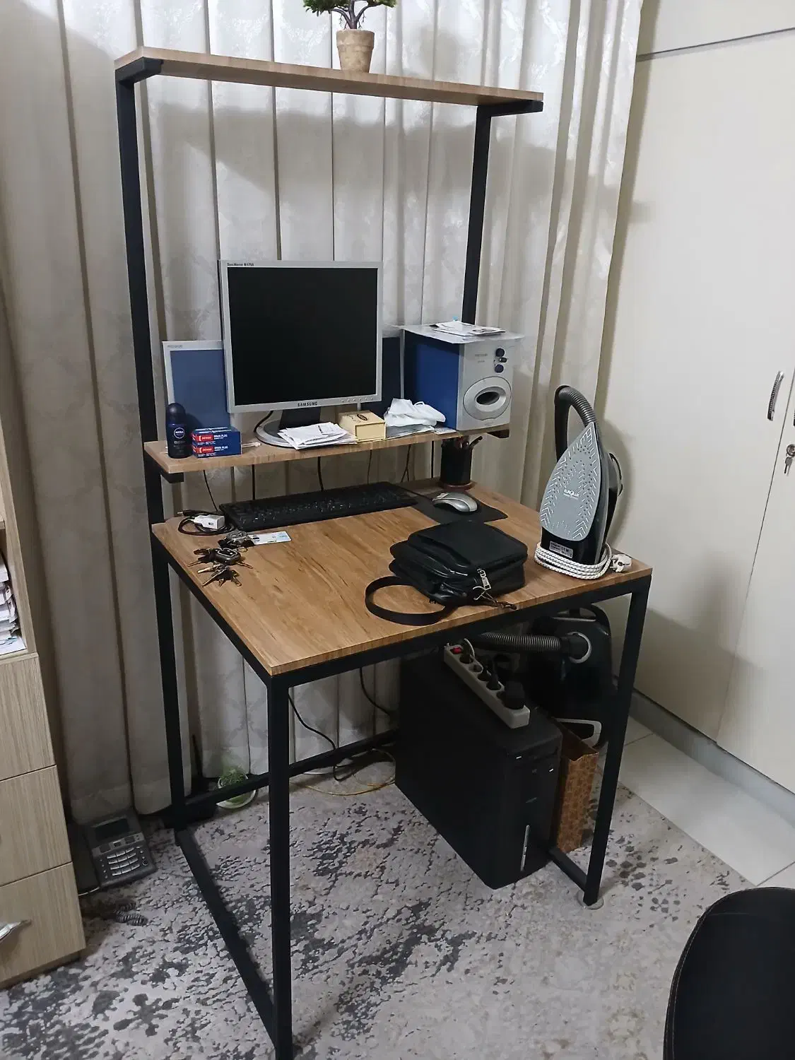 میز تحریر زیبا وشیک|میز تحریر و کامپیوتر|ری, دولت‌آباد|دیوار