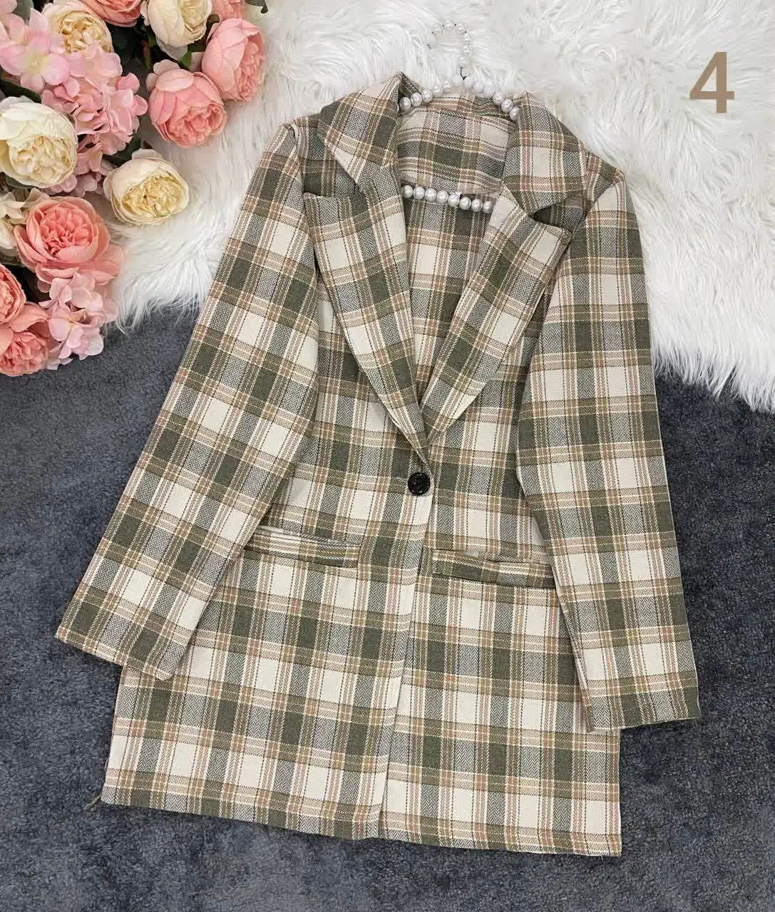 کت پاییزه|لباس|دماوند, دماوند|دیوار