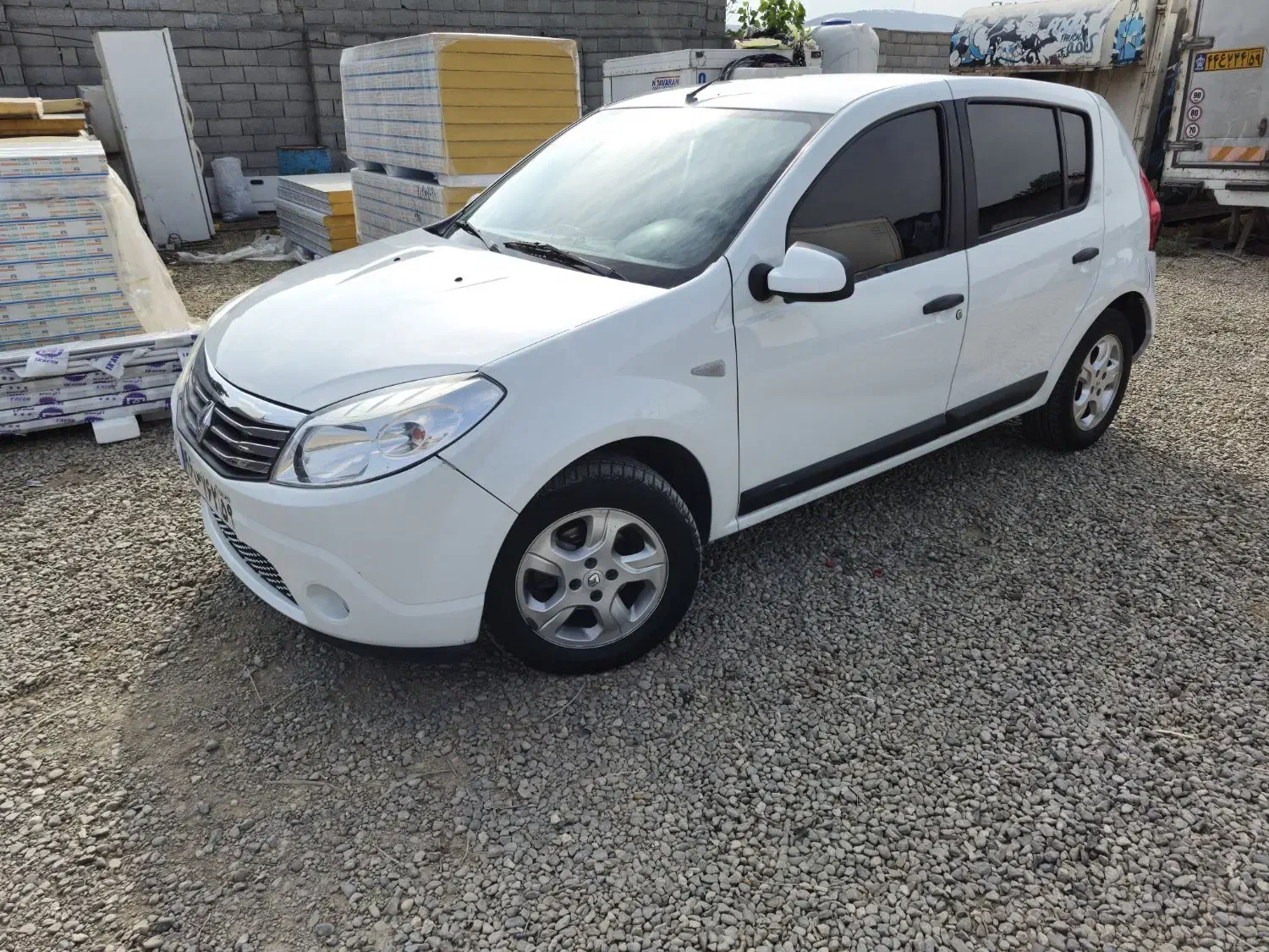 ساندرو مدل ۹۶|خودرو سواری و وانت|گرگان, |دیوار