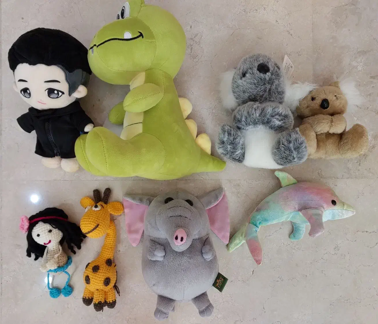 تعدادی عروسک سالم و نو با هم به فروش میرسد|اسباب‌بازی بچه|تهران, دروازه شمیران|دیوار