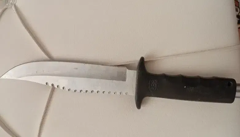 چاقوی بزرگ|کلکسیون اشیاء عتیقه|اسلام‌‌آباد غرب, |دیوار