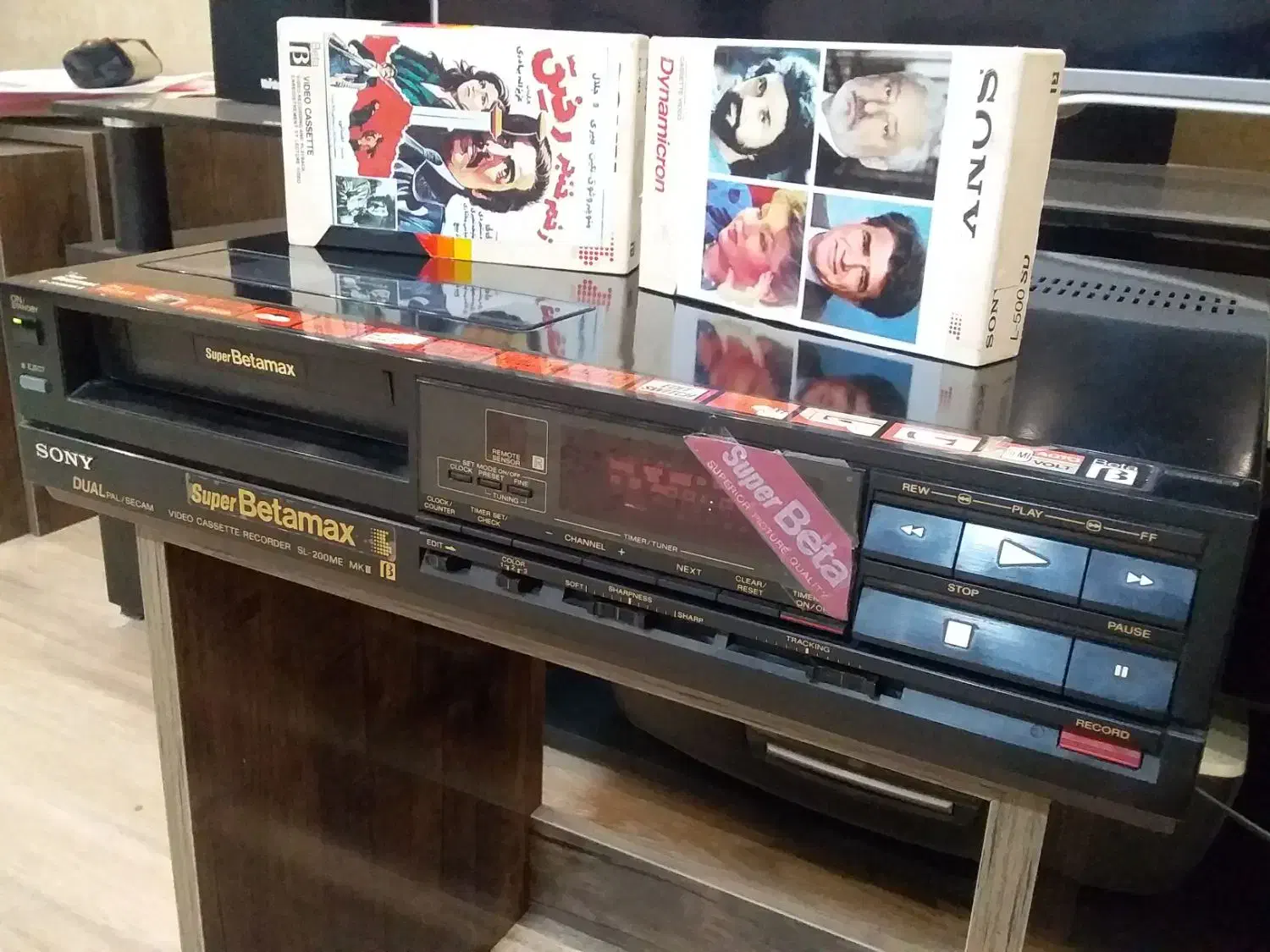 ویدئو سوپر ۲۰۰ فیلم کوچیک|پخش‌کننده DVD و ویدیو|اصفهان, سپاهان‌شهر|دیوار