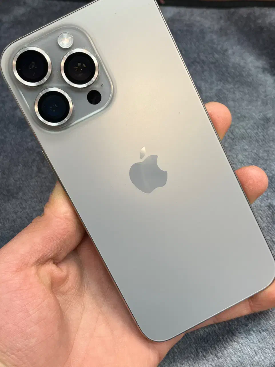 ۱۵ پرومکس ۲۵۶ نچرال|موبایل|بروجرد, |دیوار