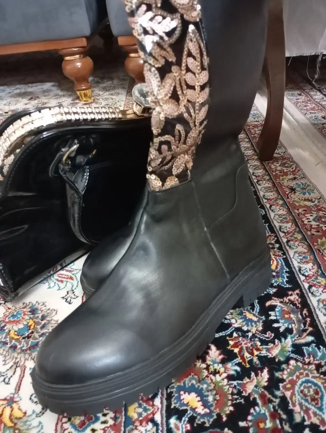 چکمه نو|کیف، کفش، کمربند|شاهینشهر, شهرک هشت بهشت|دیوار