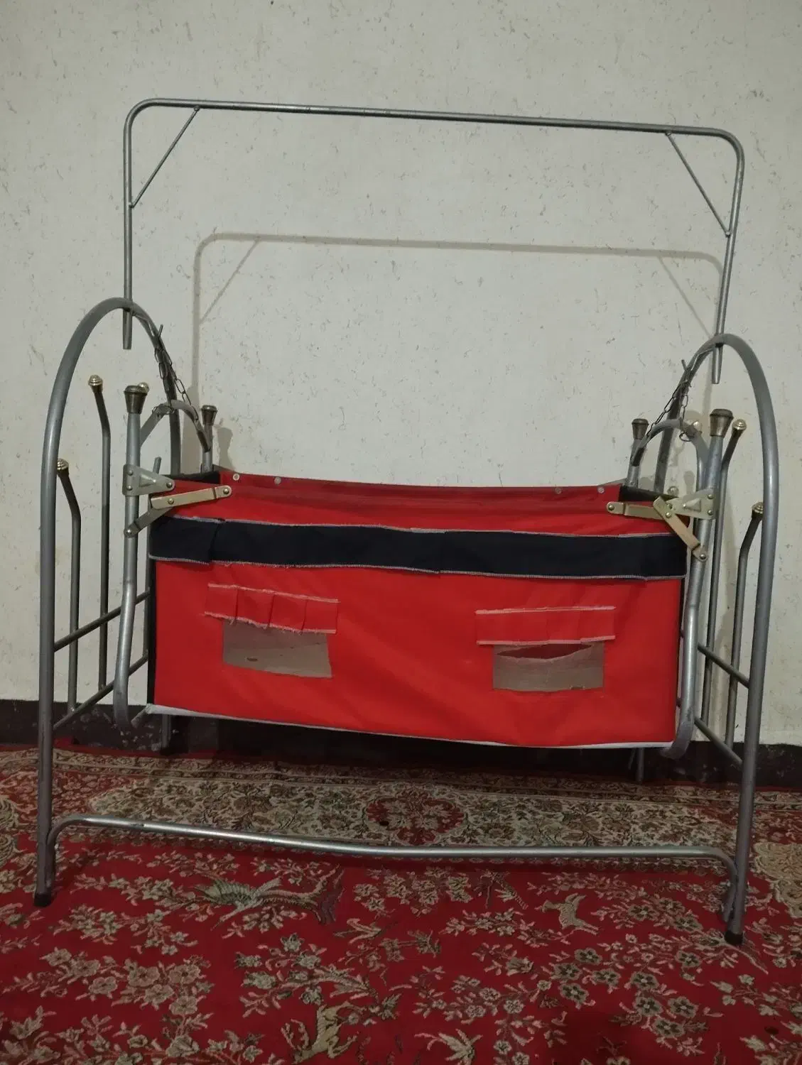 گهواره برای فروش کاملن سالمه|تخت و صندلی بچه|سوسنگرد, |دیوار