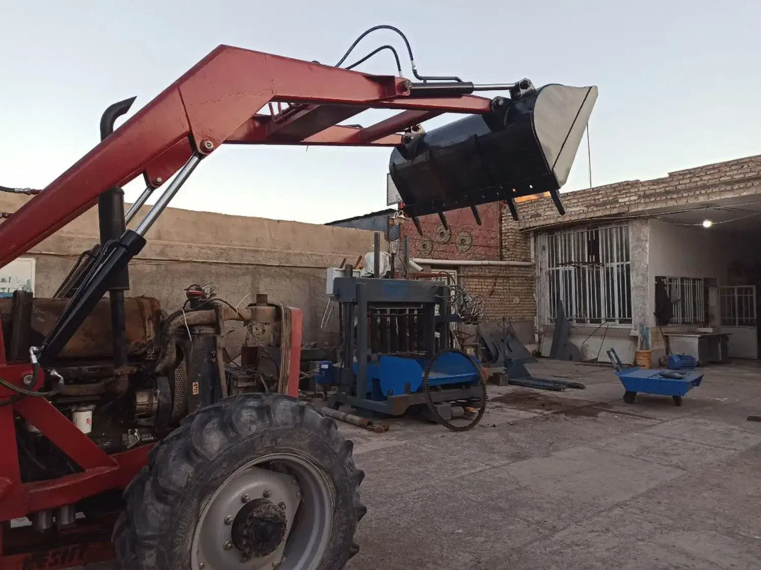 بیل تراکتور بیل لودری تراکتور بیل تریلی تراکتور|ماشینآلات صنعتی|کاشمر, |دیوار
