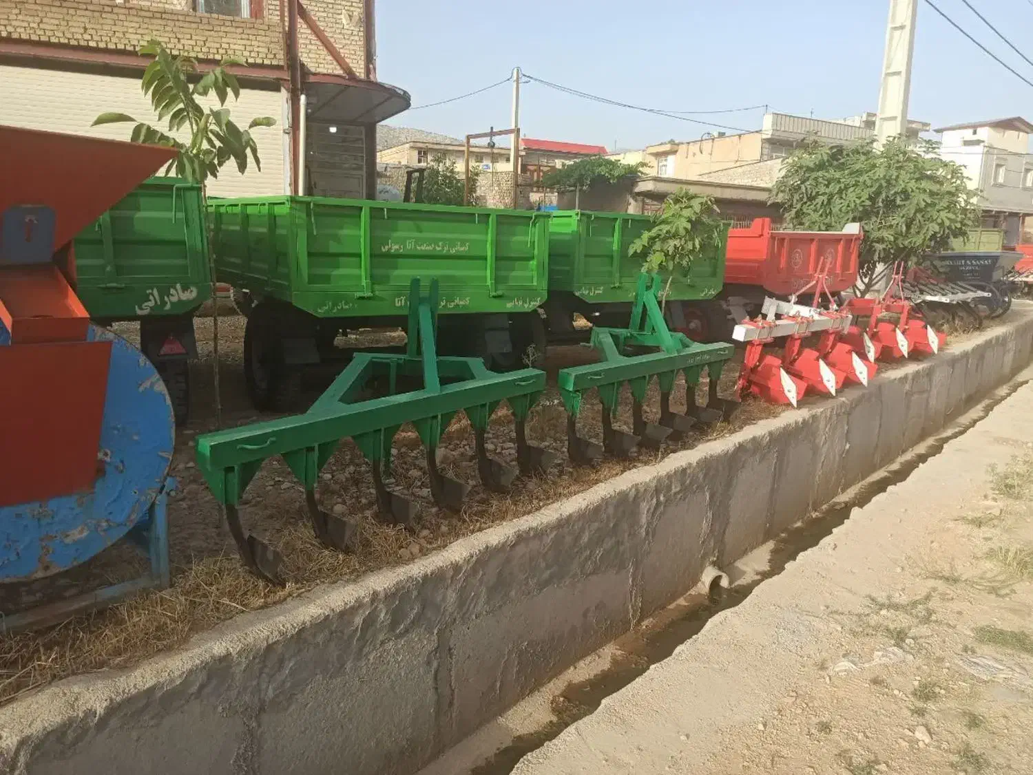 تریلی تراکتور، ادوات، تانکر گاواهن سمپاش|قطعات یدکی و لوازم جانبی|دالاهو, |دیوار