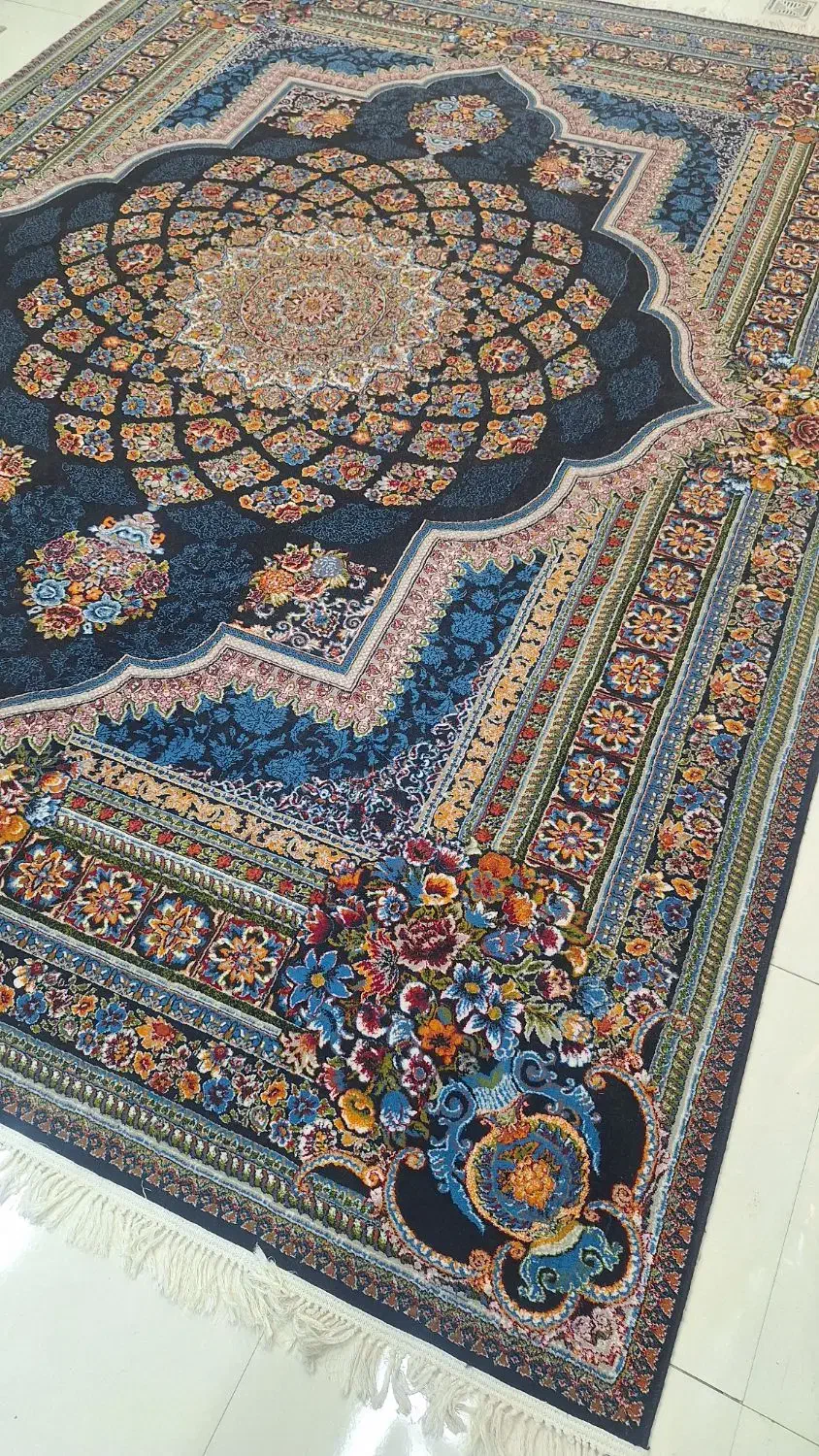 یک تخته فرش12متری سرمه‌ای رنگ|فرش|ایلام, |دیوار