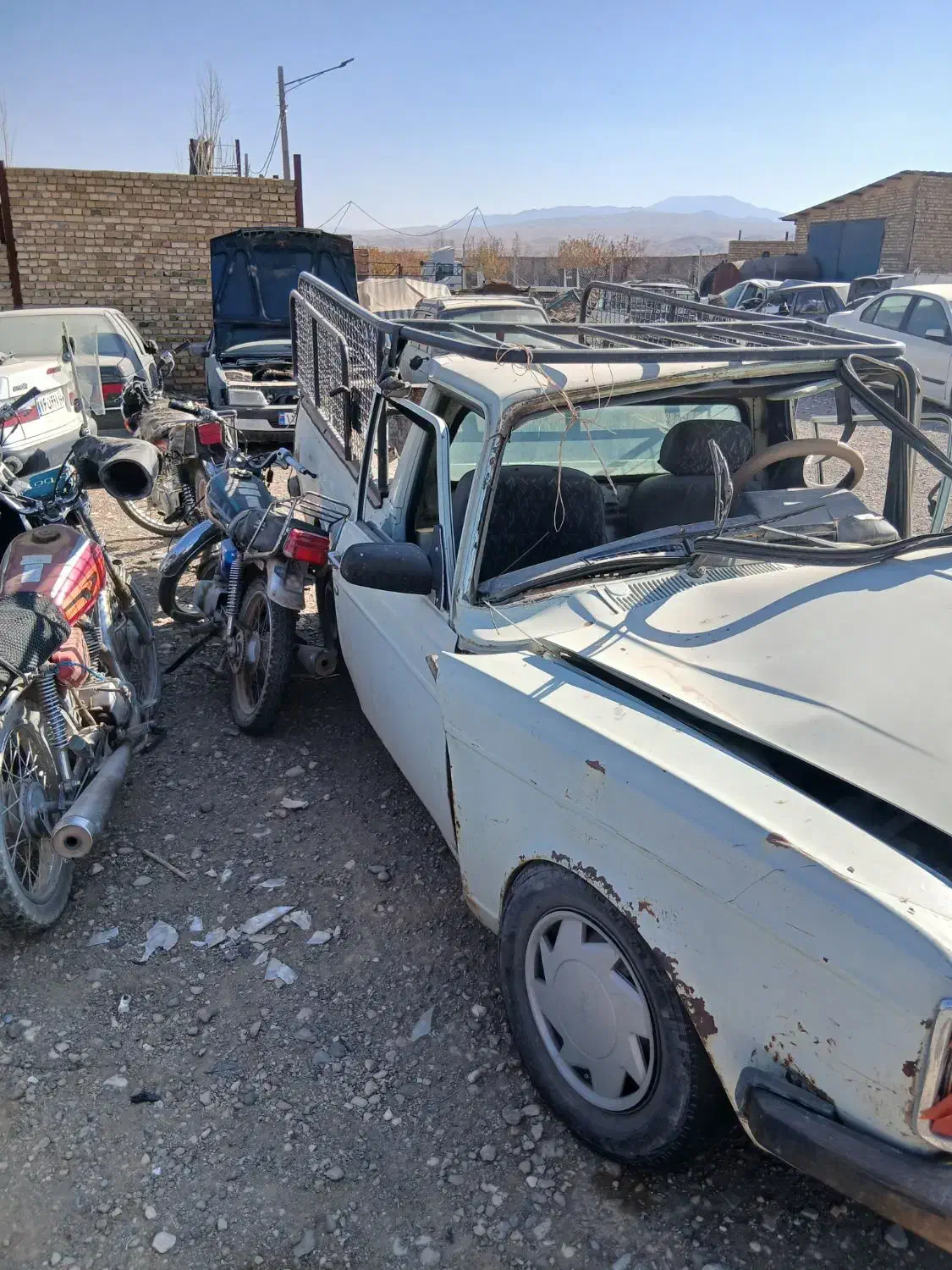 ماشین وانت بار تصادفی|خودرو سواری و وانت|آبگرم, |دیوار