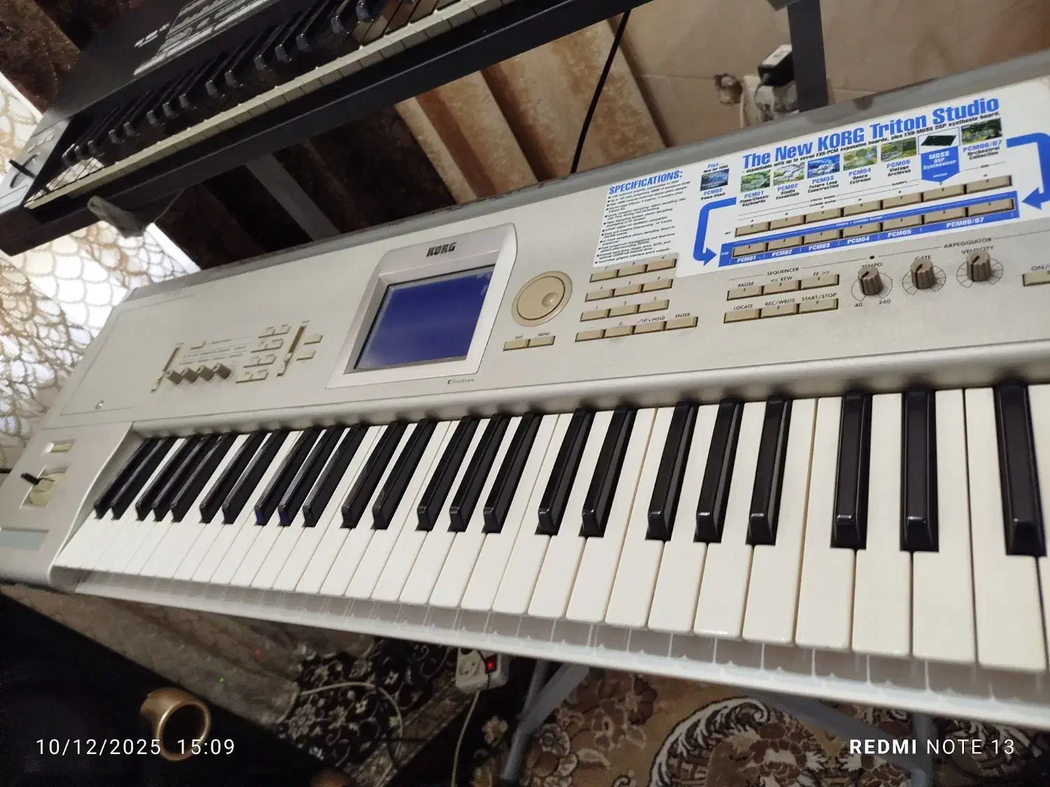 دستگاه ارگ|پیانو، کیبورد، آکاردئون|یزد, |دیوار