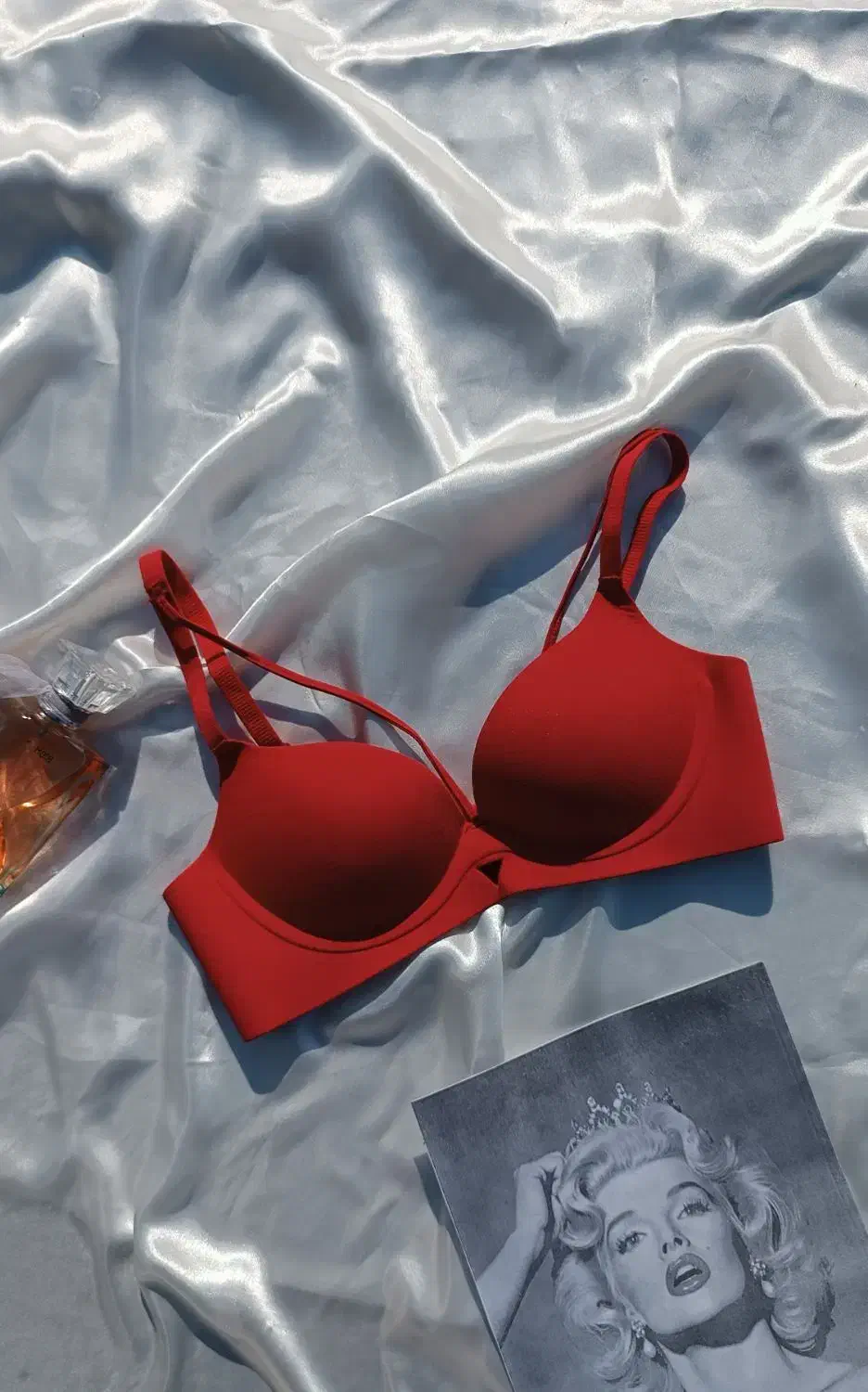 پوشاک|لباس|علی‌آباد کتول, |دیوار