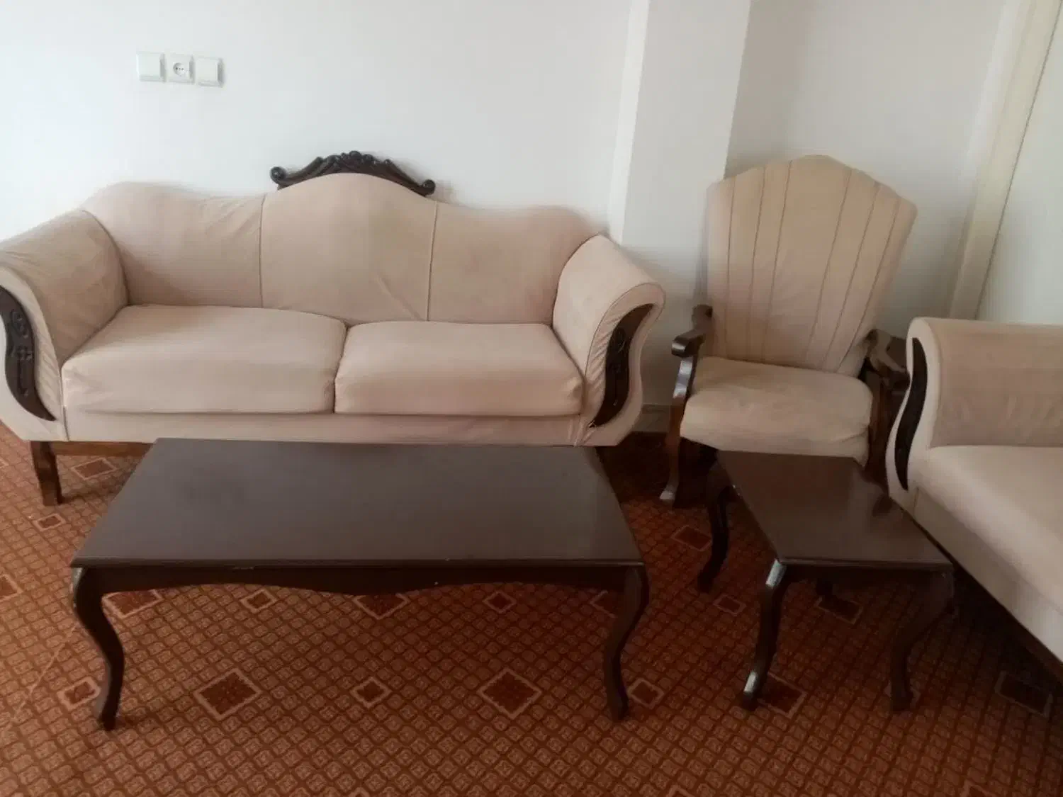 مبل و میز|مبلمان خانگی و میز عسلی|اصفهان, شفق|دیوار