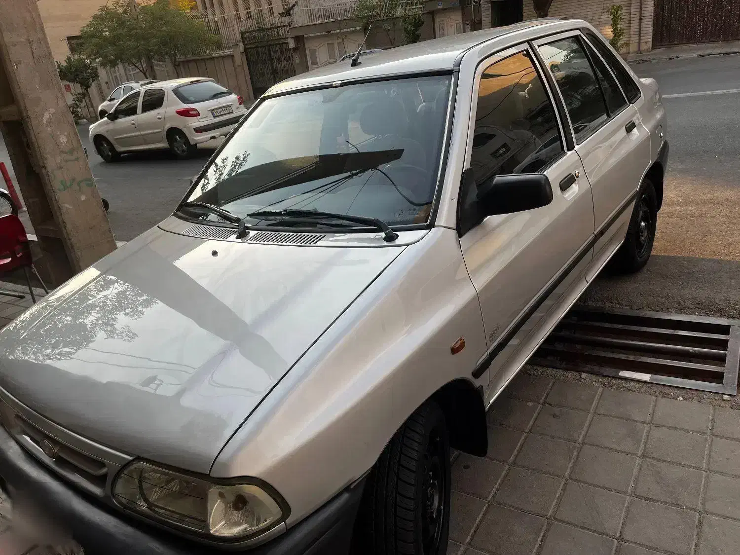 پراید ۱۳۱ ای ایکس مدل ۹۲|خودرو سواری و وانت|تهران, تهران‌نو|دیوار