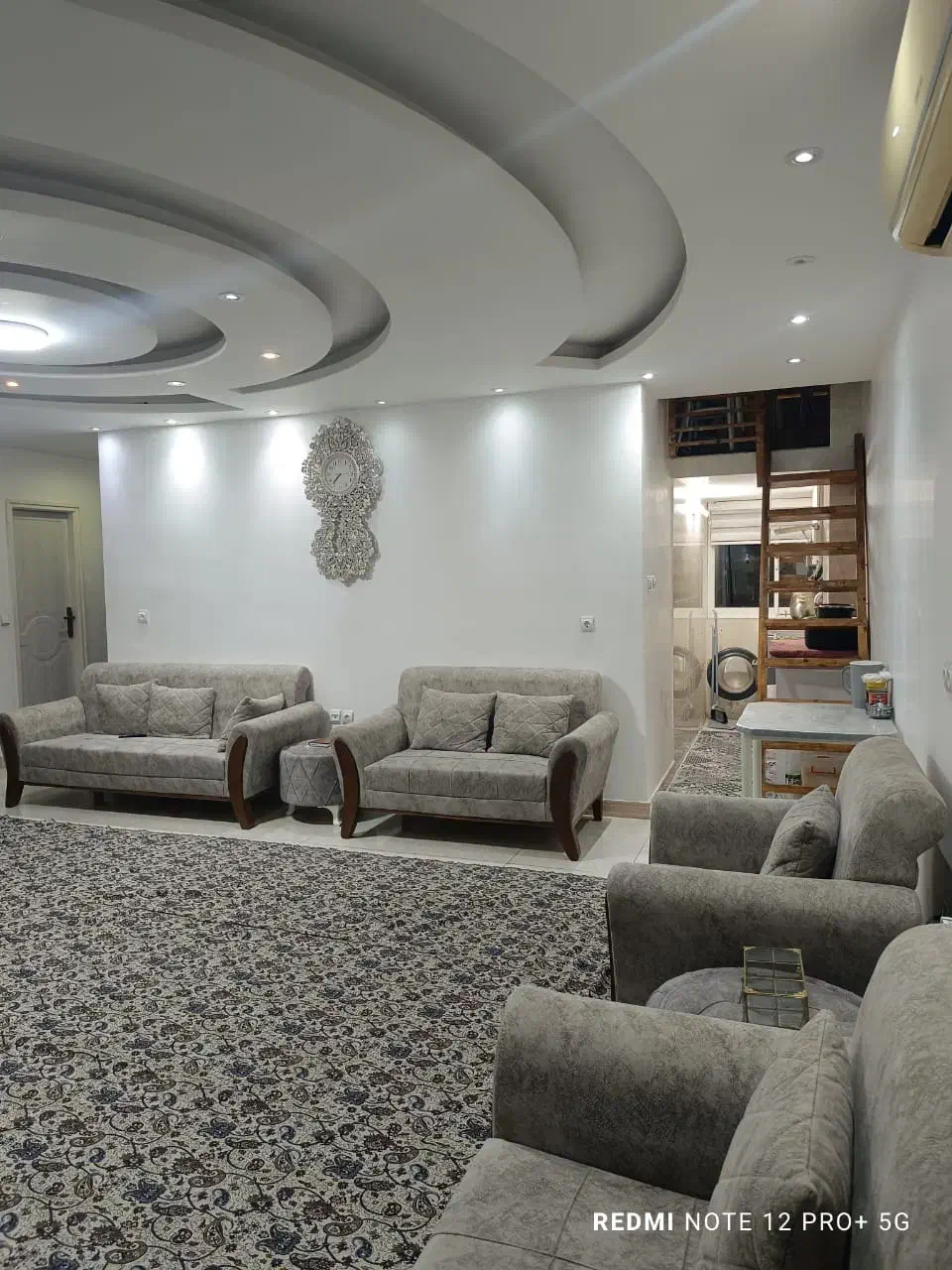 اجاره آپارتمان ۹۰متری ط سوم شیک در خ جویبار|اجارهٔ آپارتمان|قائمشهر, |دیوار