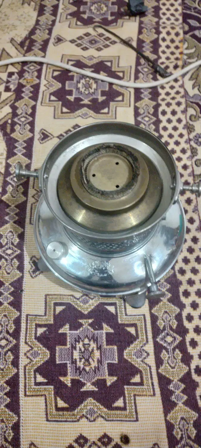 سماورنفتی قدیمی نو|کلکسیون اشیاء عتیقه|شهرکرد, |دیوار