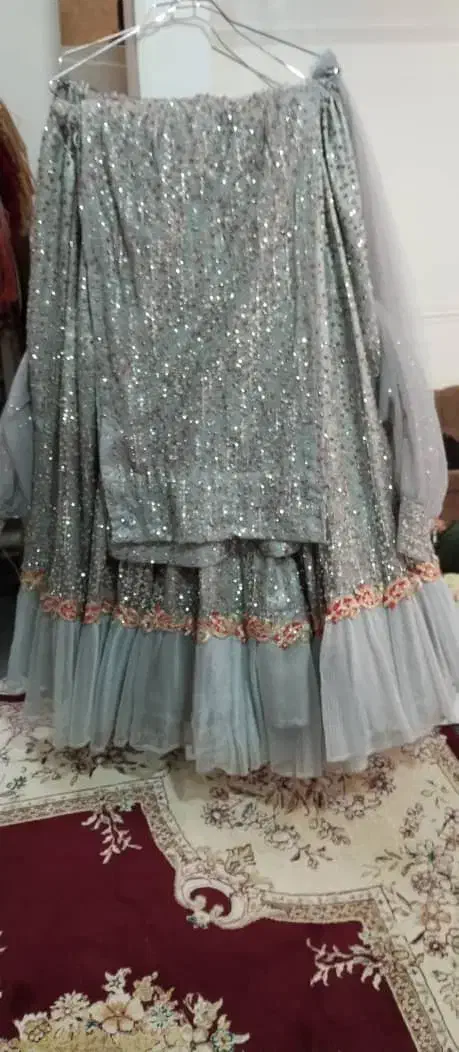 لباس محلی|لباس|شیراز, زرهی|دیوار