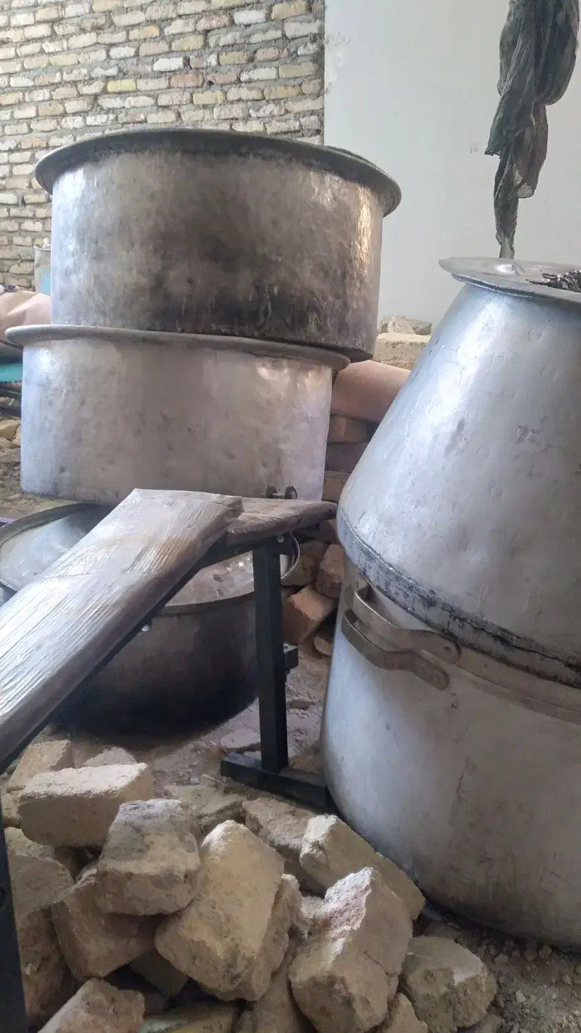 دیگ نذری|ظروف پخت‌وپز|ایلام, |دیوار