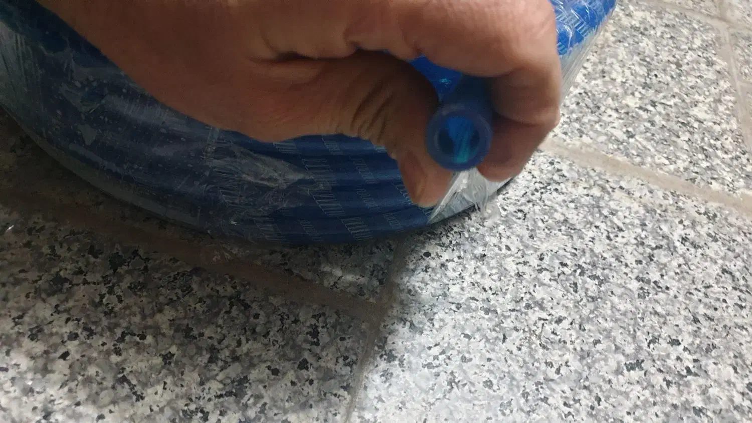 شلنگ اب و گاز|مصالح و تجهیزات ساختمان|قم, دروازه چوبی|دیوار