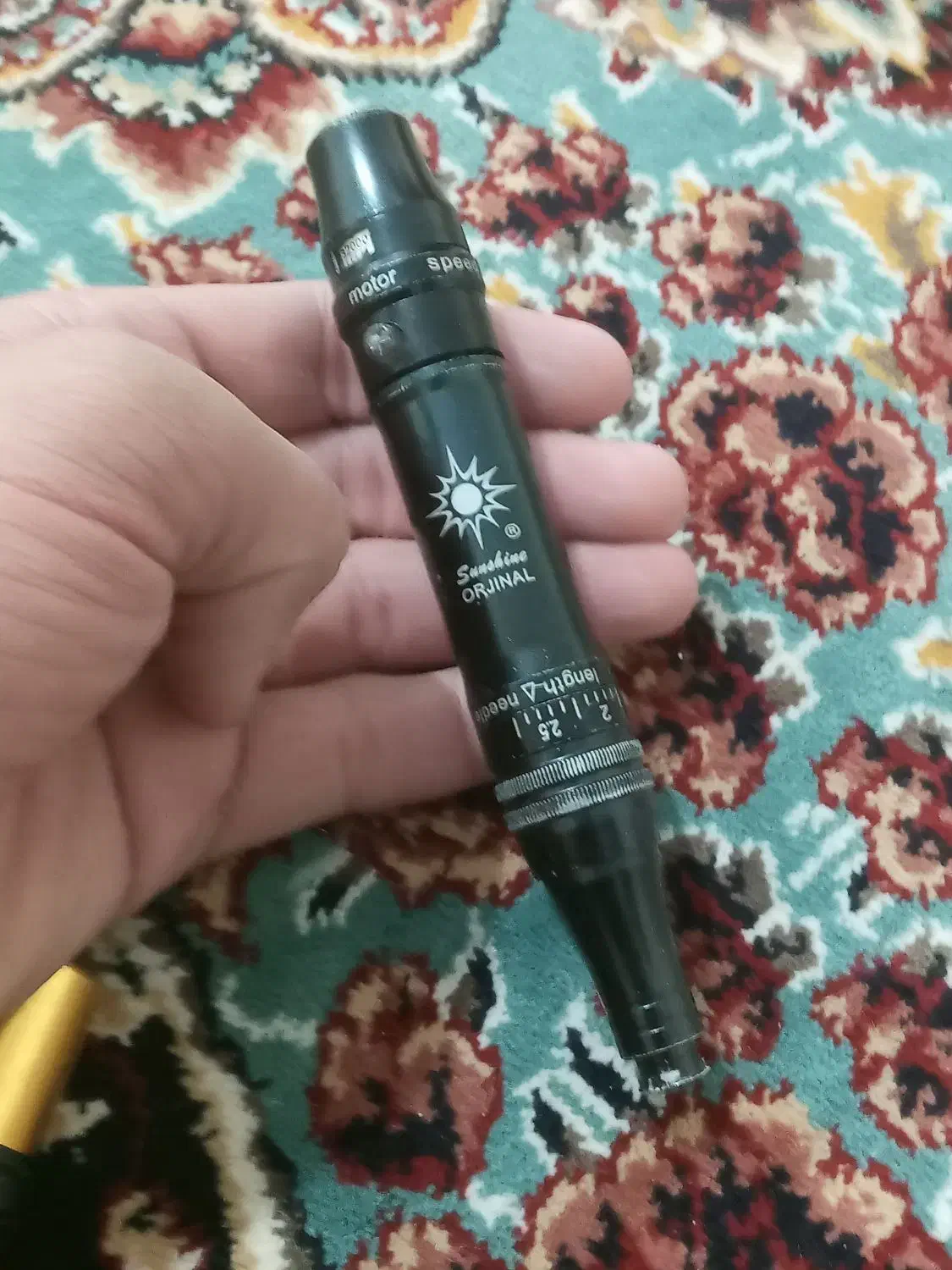 دستگاه تتو|آرایشگاه و سالن‌های زیبایی|انگوران, |دیوار