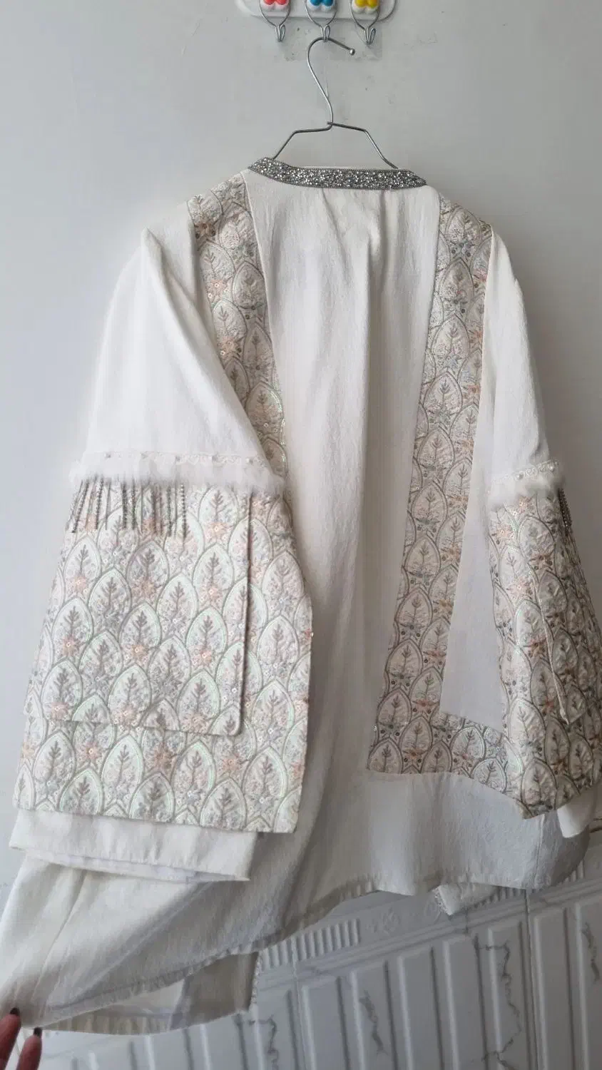 مانتا|لباس|خرم‌آباد, |دیوار