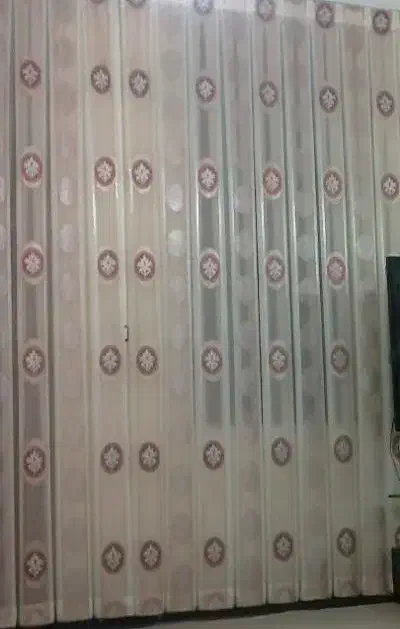 پرده|پرده، رانر، رومیزی|میانه, |دیوار