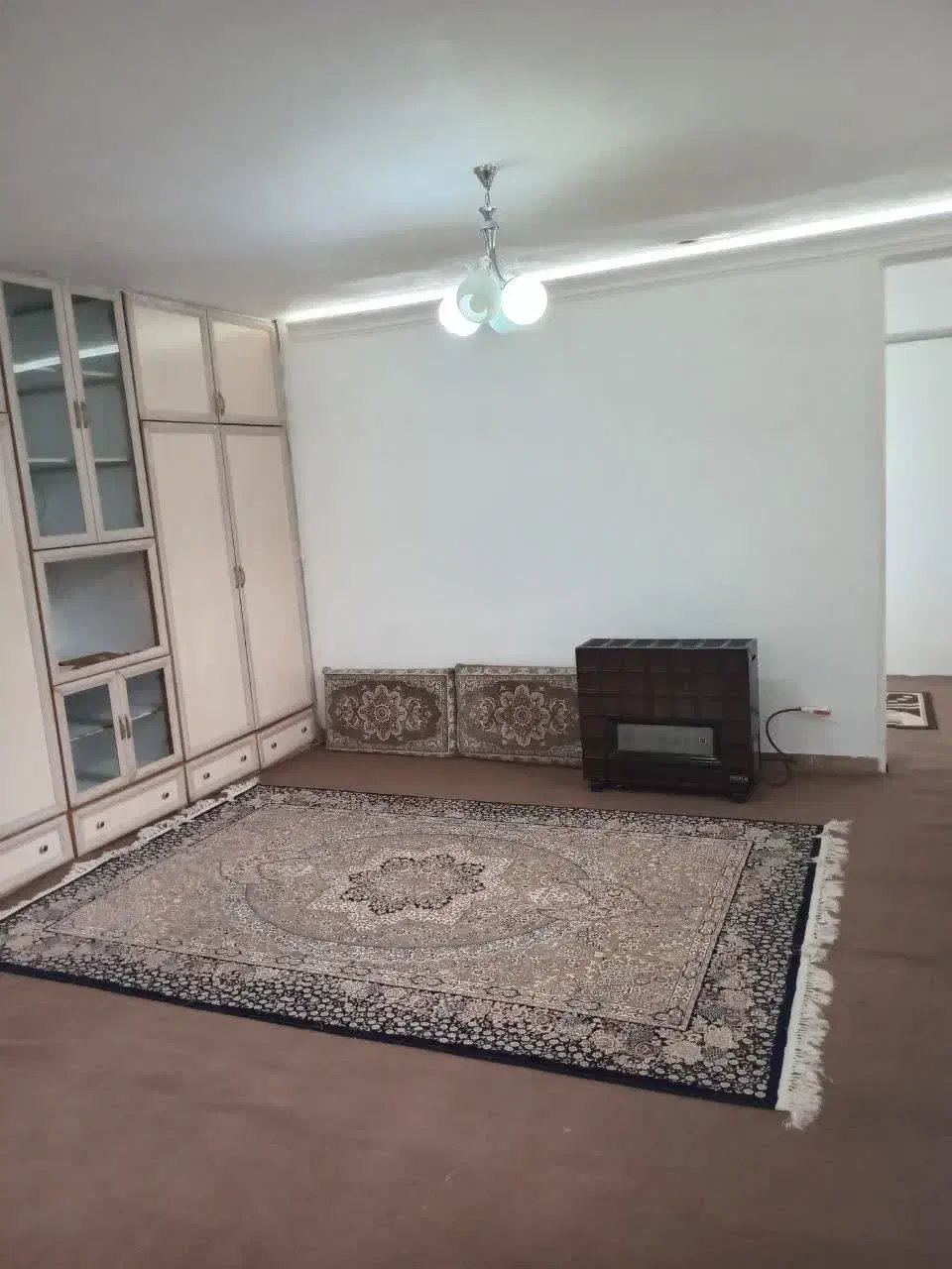 اجاره روزانه الان آماده پذیرایی|اجارهٔ کوتاه‌مدت آپارتمان و سوئیت|رشت, کوی فکوری|دیوار